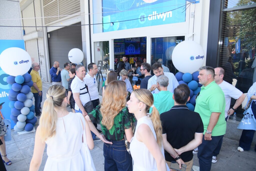 Λαμπερά εγκαίνια για το νέο κατάστημα της Allwyn στο Σύνταγμα