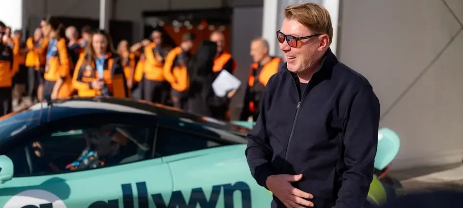 Ό,τι περίμεναν να ζήσουν οι fans, το βρήκαν στο Allwyn x McLaren Racing: Live in Athens